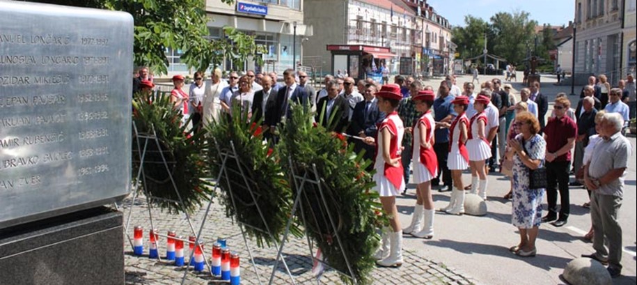 Trenutno pregledavate Vrbovec: Komemoracija za poginule hrvatske branitelje