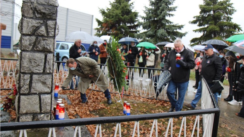 Komemoracija u spomen na 14 strijeljanih civila kod Željezničke stanice u Vrbovcu  tijekom 2. svjetskog rata, Vrbovec, 26. studeni 2021.