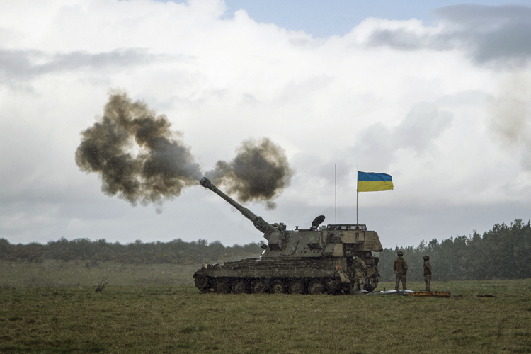 Ukrainian soldiers firing a British Army AS90. 

The British Army has been training Ukrainian recruits on AS-90 self-propelled artillery guns, which are being donated to Ukraine. The United Kingdom has also been running a 35-day training course for Ukrainian volunteer fighters, which teaches them skills to survive in a hostile environment.
The instructors were from NATO Allies including Canada, Denmark, Finland, Lithuania, the Netherlands and Norway, as well as NATO invitee Sweden, and partner countries Australia and New Zealand.