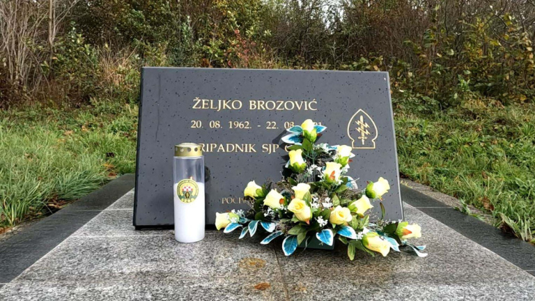 spomenik-brozovic-1