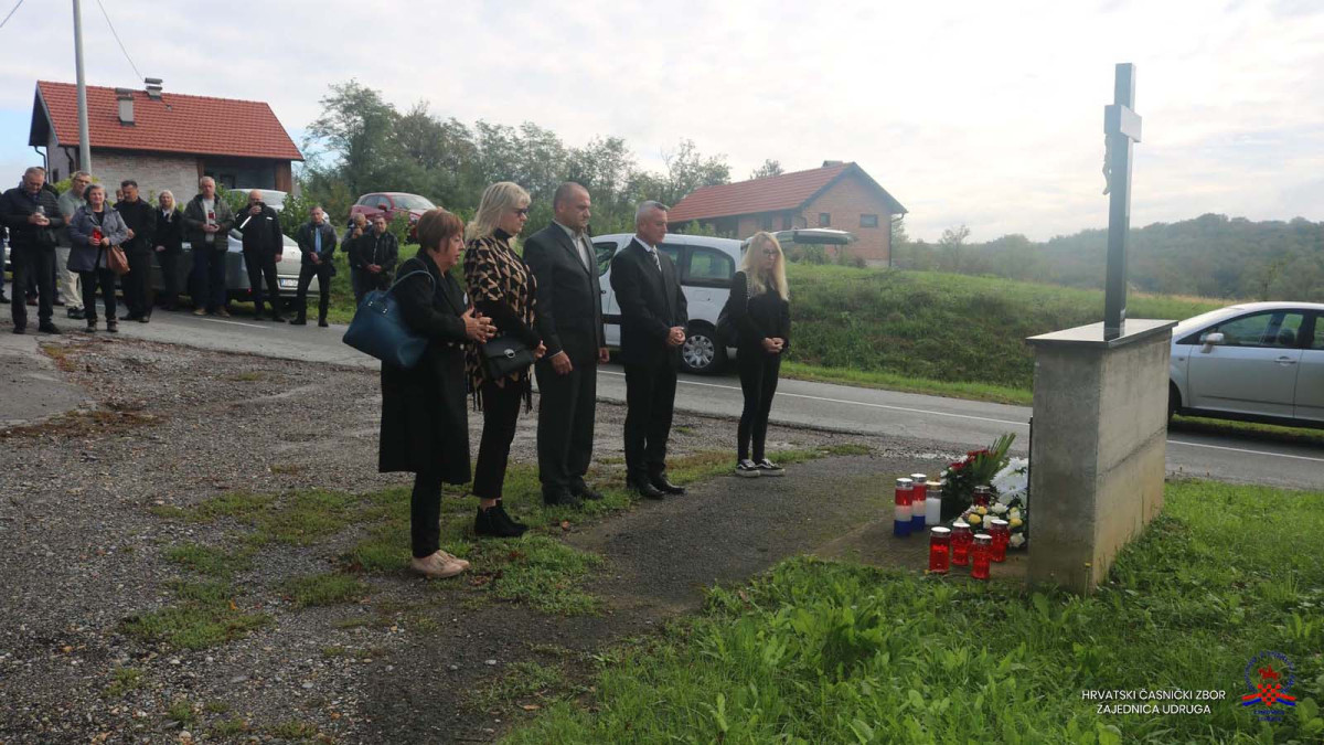 SJEĆANJE NA POGIBIJU 19 BRANITELJA-TUŽNA, ALI PONOSNA OBLJETNICA U GORNJOJ OBRIJEŽI