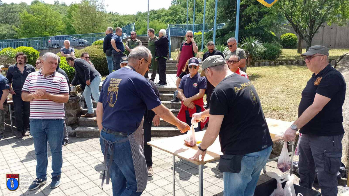 4. SUSRET I NATJECANJE HRVATSKIH BRANITELJA U KUHANJU LOVAČKOG KOTLIĆA