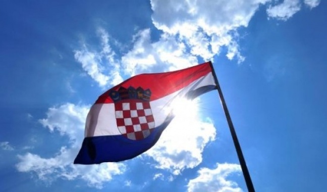 01-hrvatska-zastava